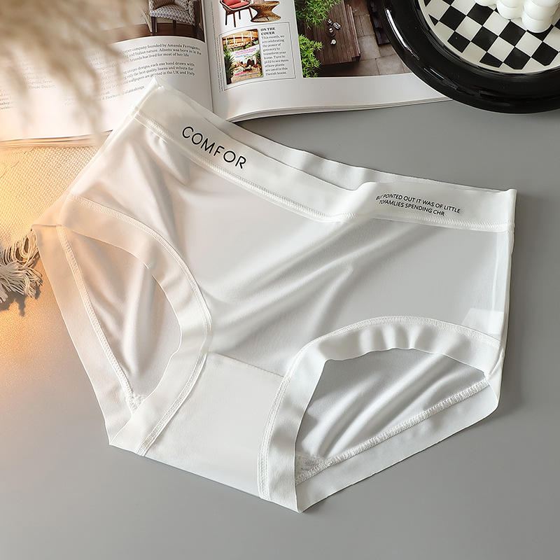 Ultra-Soft Ice Silk Seamless Panties – Breathable No-Show Fit
