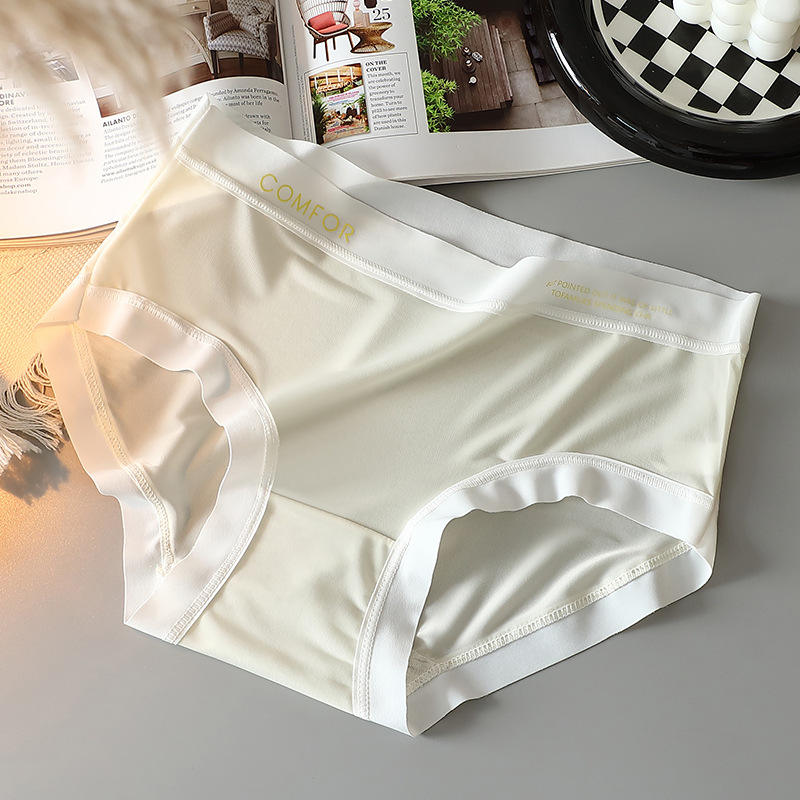 Ultra-Soft Ice Silk Seamless Panties – Breathable No-Show Fit